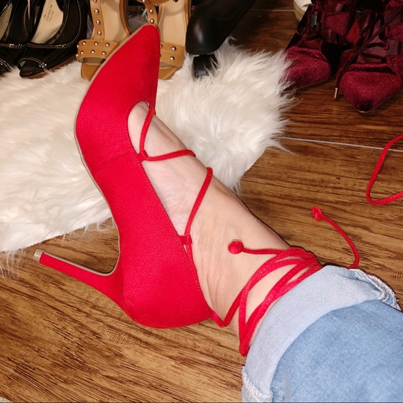 Brand New Red Lace Heels Size 8 (wide) - Picture 5 of 6